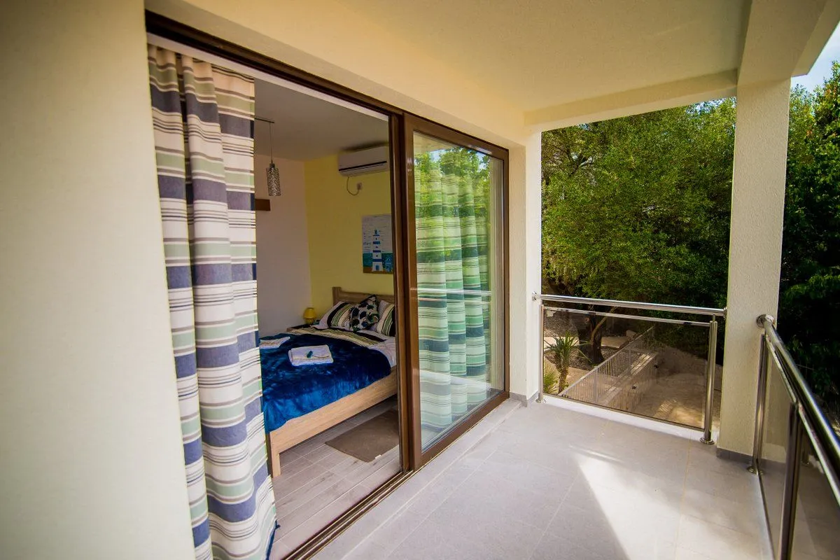 Prodaja, kuća, 240m², Krašići, Tivat