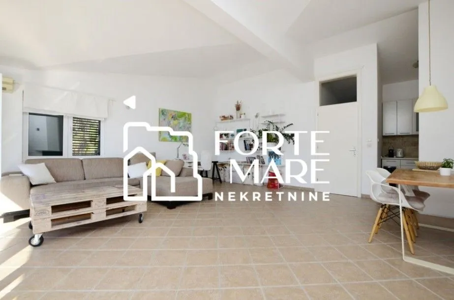Prodaja, jednosoban stan, 81m², Herceg Novi, Crna Gora