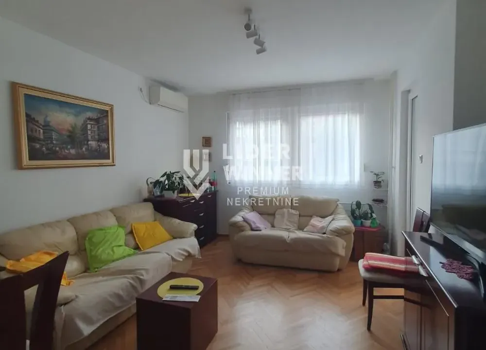 Sale, three bedroom apartment, 76m², Vračar Sve Podlokacije, Beograd