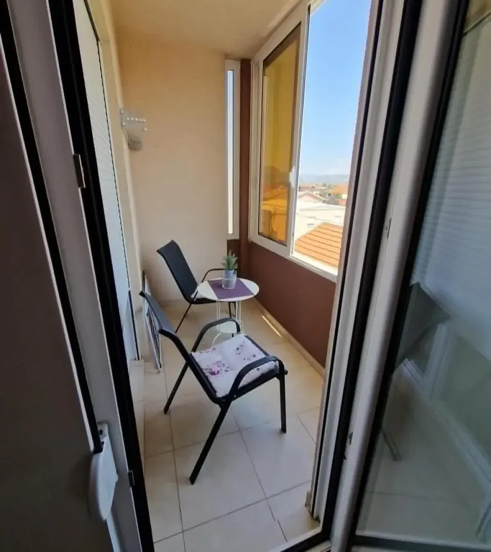 Rent, one bedroom apartment, 46m², Stari Aerodrom, Podgorica