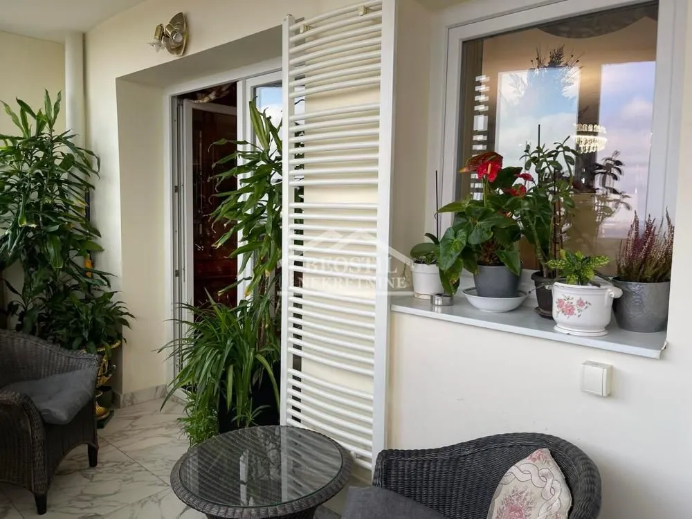 Sale, three bedroom apartment, 101m², Čukarica, Beograd