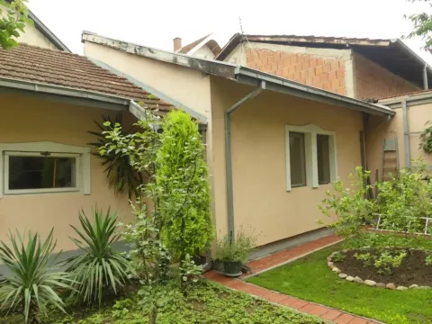 Sale, house, 410m², Trnava, Jagodina - image 3