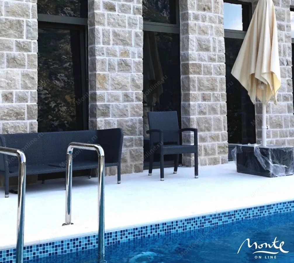 Sale, house, 382m², Stoliv, Kotor