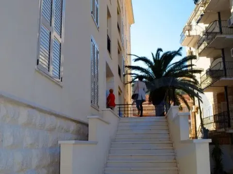 Sale, apartment, 60m², Petrovac, Budva - image 5