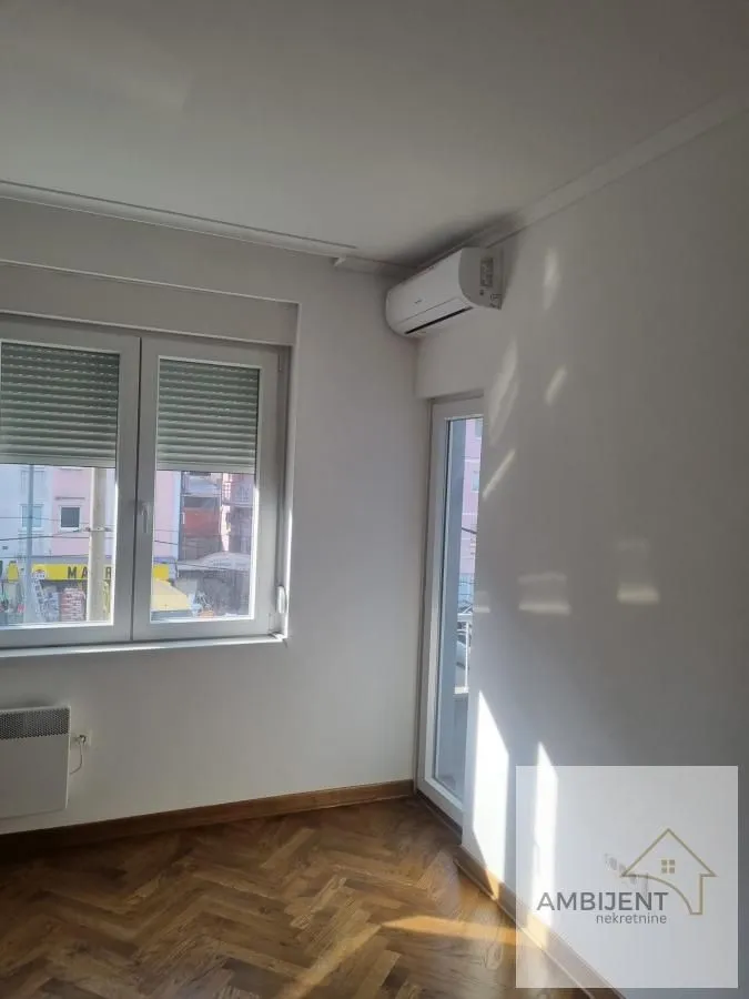Sale, three bedroom apartment, 78m², Južni Bulevar, Vračar Sve Podlokacije