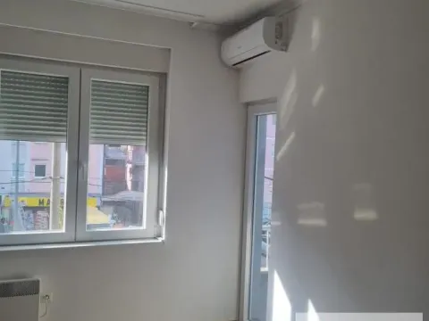 Prodaja, trosoban stan, 78m², Južni Bulevar, Vračar Sve Podlokacije - image 4