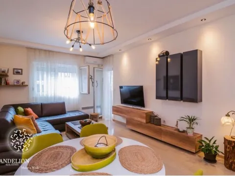 Izdavanje, jednosoban stan, 49m², City Kvart, Podgorica - image 1