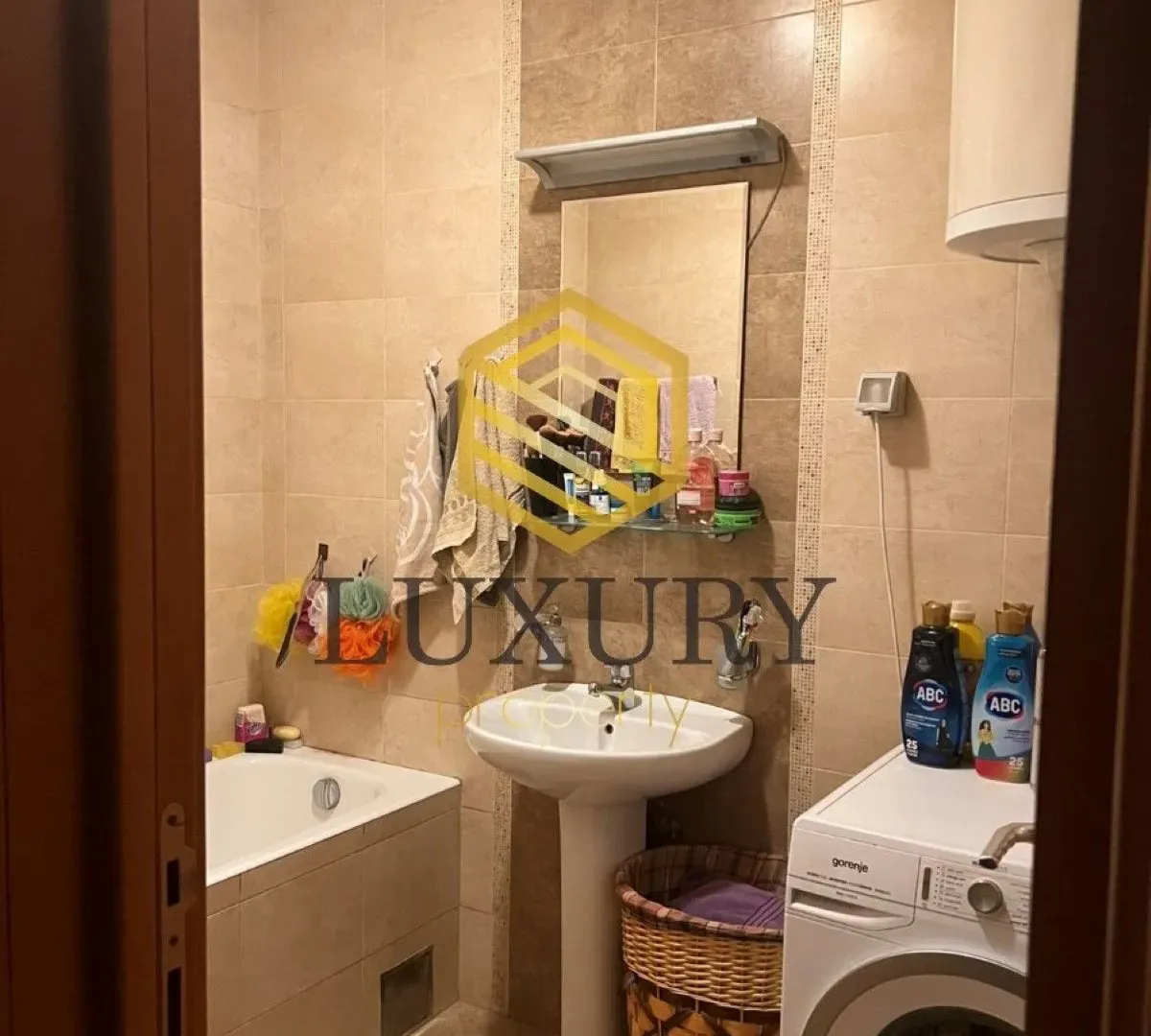 Prodaja, dvosoban stan, 70m², Stari Aerodrom, Podgorica