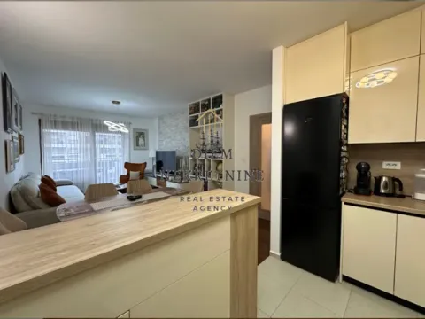 Izdavanje, dvosoban stan, 69m², Master Kvart, Podgorica - image 9