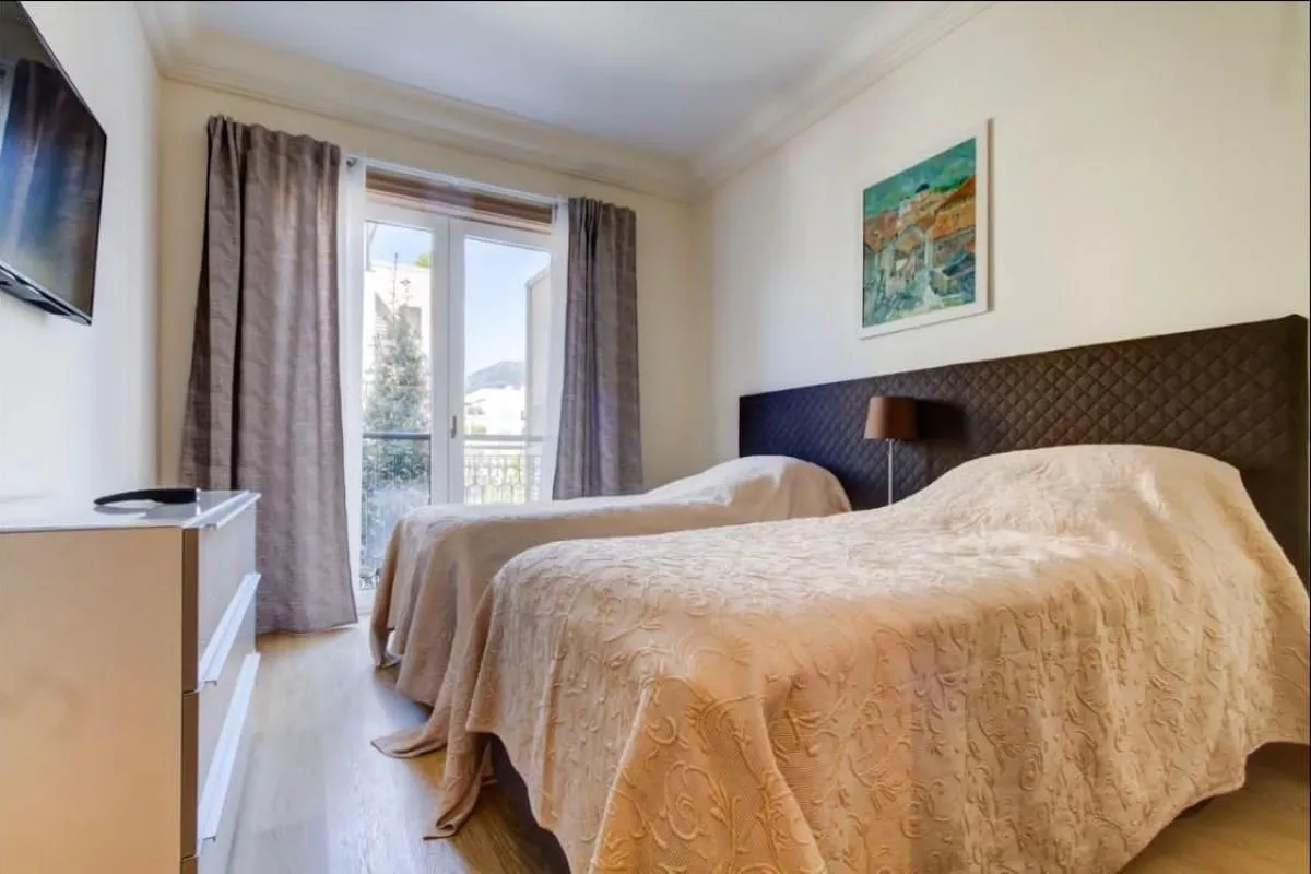 Prodaja, dvosoban stan, 107m², Tivat, Crna Gora