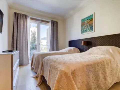 Sale, two bedroom apartment, 107m², Tivat, Crna Gora - image 9