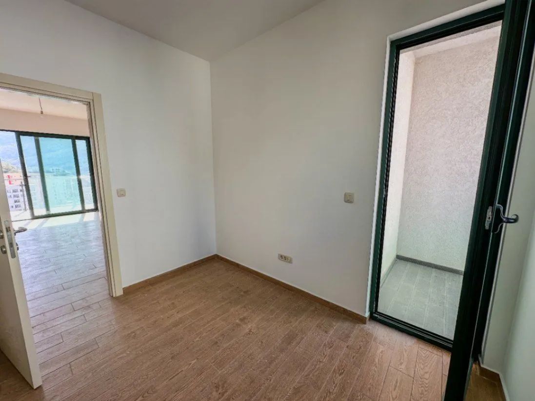 Prodaja, dvosoban stan, 63m², Bečići, Budva