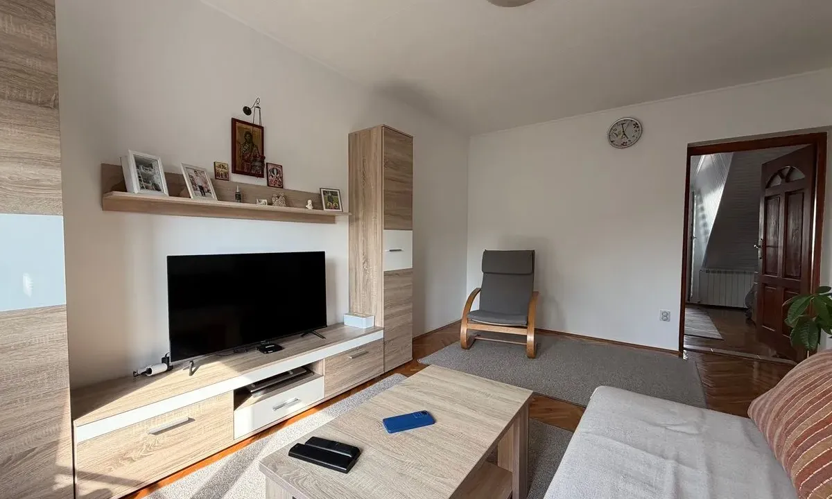 Sale, three bedroom apartment, 68m², Novi Beograd Blok 34, Novi Beograd Sve Podlokacije
