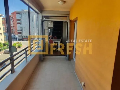 Rent, two bedroom apartment, 75m², City Kvart, Podgorica - image 7