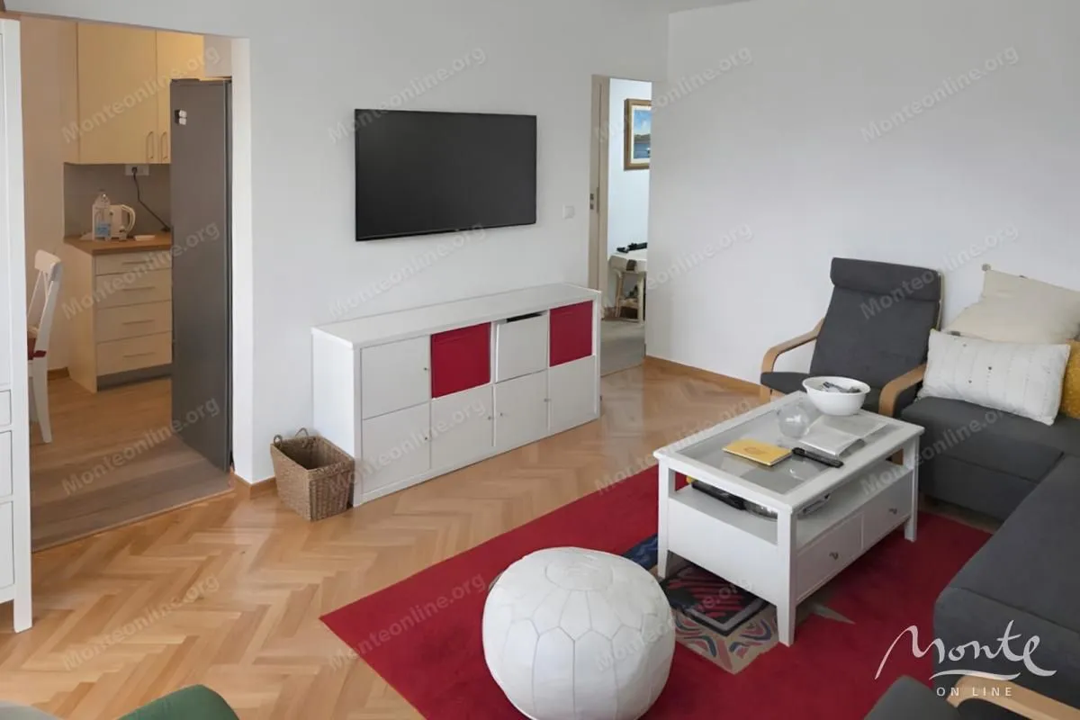 Prodaja, dvosoban stan, 75m², Baston, Podgorica