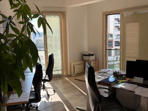 Izdavanje, dvosoban stan, 72m², Kruševac, Podgorica - image 2