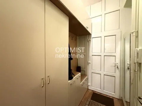 Rent, two bedroom apartment, 45m², Stari Grad, Beograd - image 12