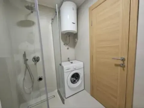 Izdavanje, jednosoban stan, 52m², City Kvart, Podgorica - image 11