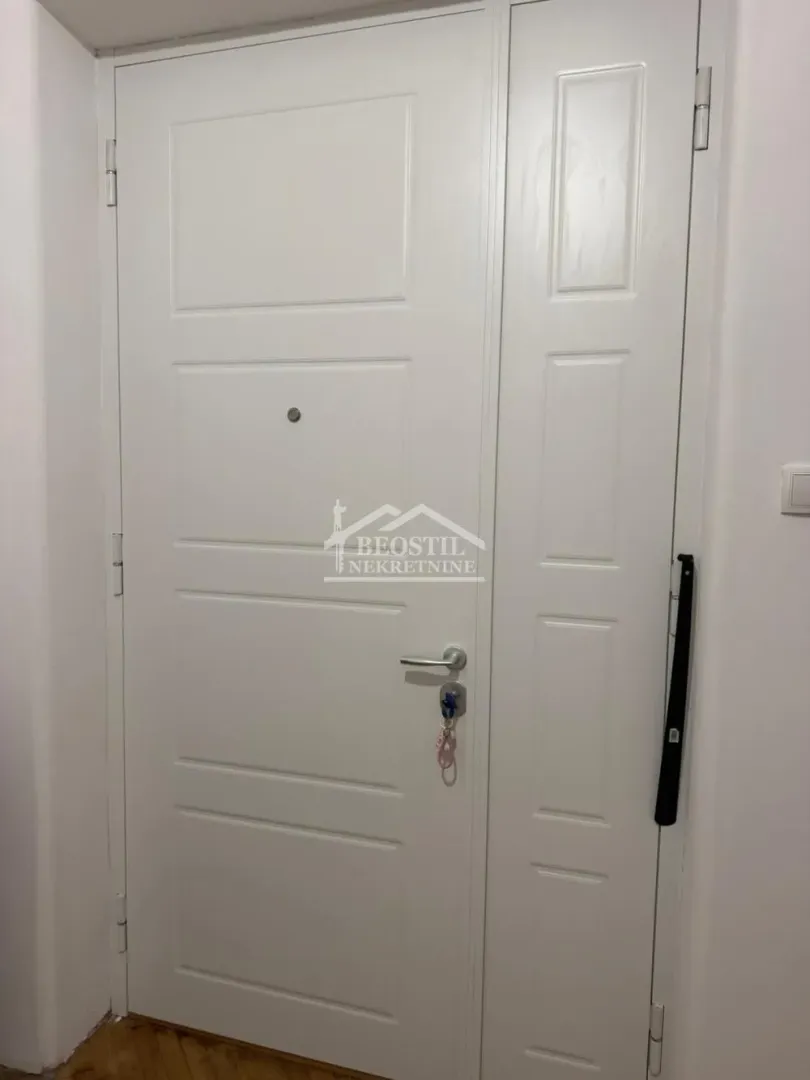 Prodaja, dvosoban stan, 61m², Stari Grad, Beograd
