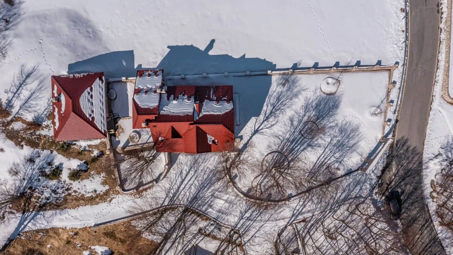 Prodaja, kuća, 402m², Ivanova Korita, Cetinje