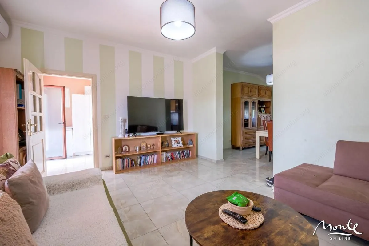 Sale, house, 280m², Bar, Crna Gora