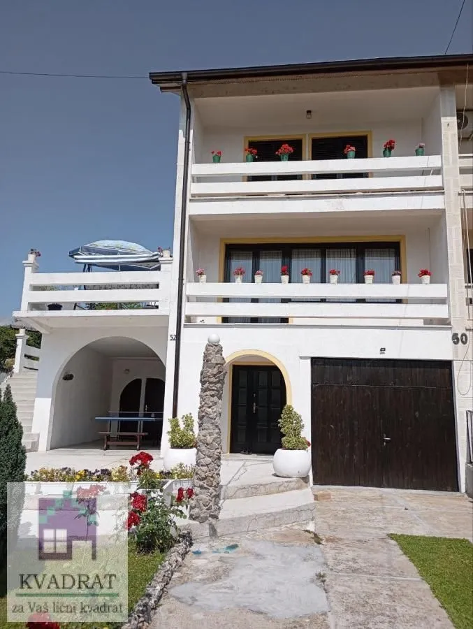 Sale, house, 300m², Mala Moštanica, Obrenovac