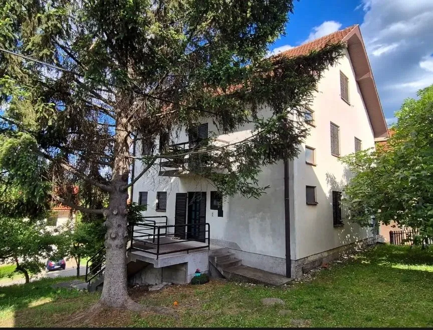 Prodaja, kuća, 260m², Centar, Loznica