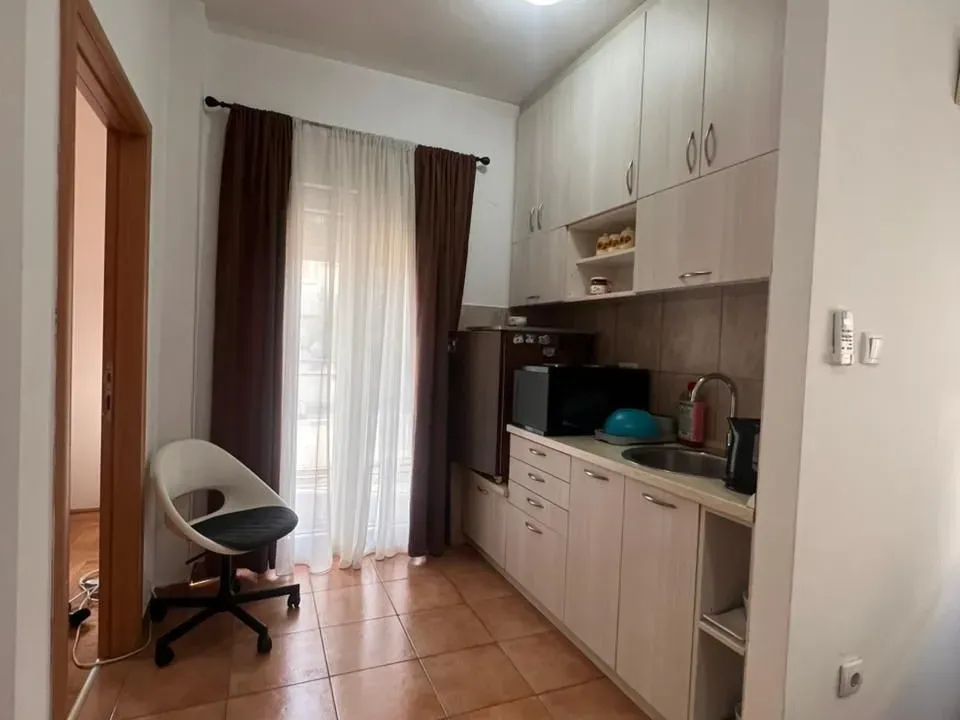 Rent, one bedroom apartment, 30m², Krivi Most, Podgorica