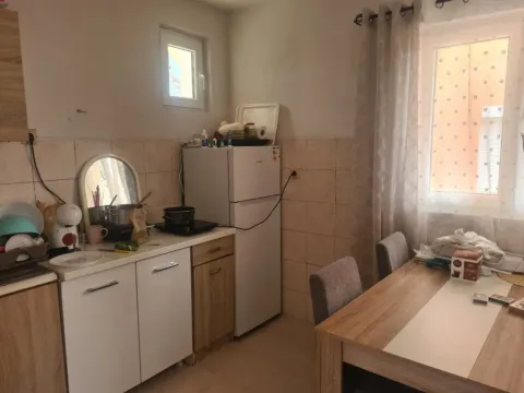 Izdavanje, trosoban stan, 50m², Marići, Tivat - image 5