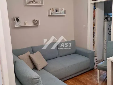 Izdavanje, jednosoban stan, 41m2, Podbara, Novi Sad, Novi Sad