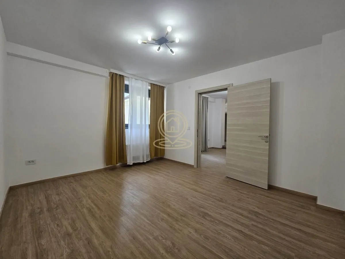 Izdavanje, poslovni prostor, 125m², Slavija, Vračar Sve Podlokacije