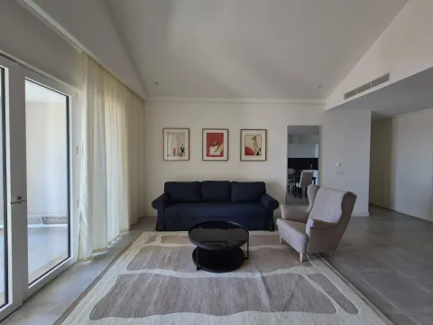 Sale, one bedroom apartment, 77m², Luštica, Tivat - image 3