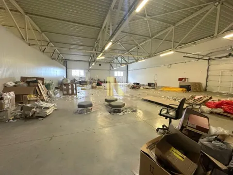 Izdavanje, poslovni prostor, 5546m², Ruma, Srbija - image 6