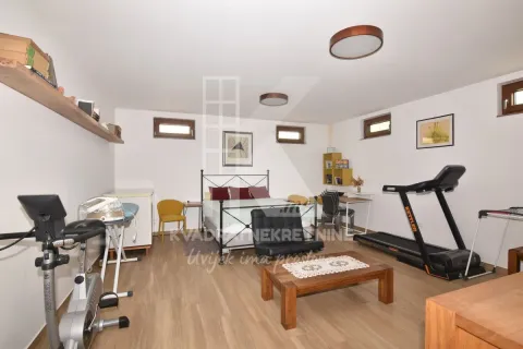 Prodaja, kuća, 170m², Gornja Gorica, Podgorica - image 18