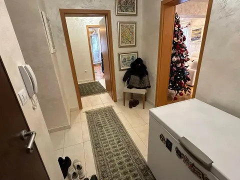 Sale, two bedroom apartment, 90m², Budva, Crna Gora - image 15