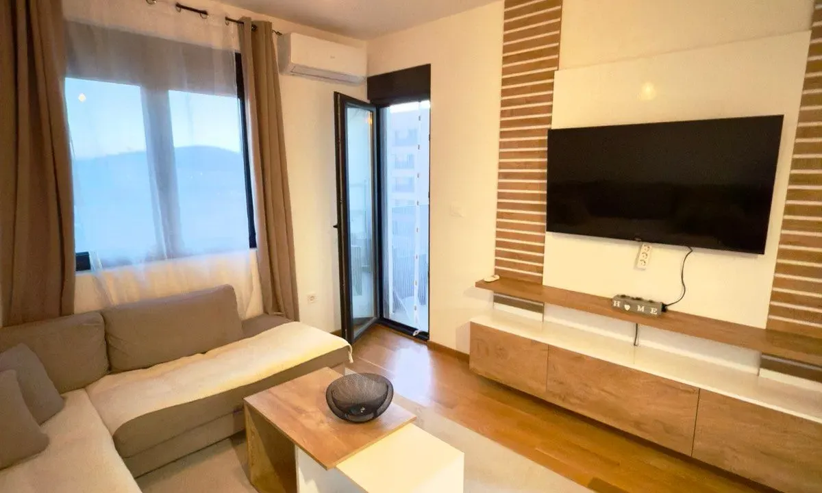 Rent, two bedroom apartment, 70m², City Kvart, Podgorica