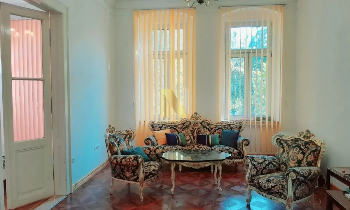 Izdavanje, dvosoban stan, 58m², Stari grad, Novi Sad