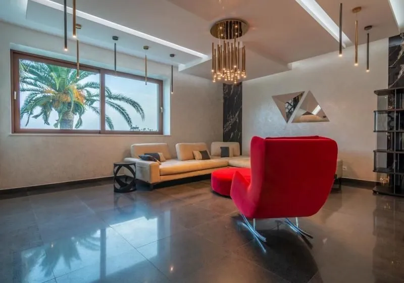 Sale, house, 831m², Bečići, Budva