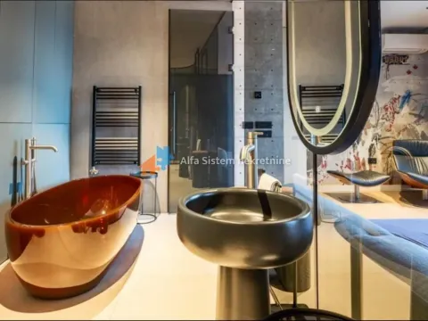 Izdavanje, trosoban stan, 193m², Stari Grad, Beograd - image 16