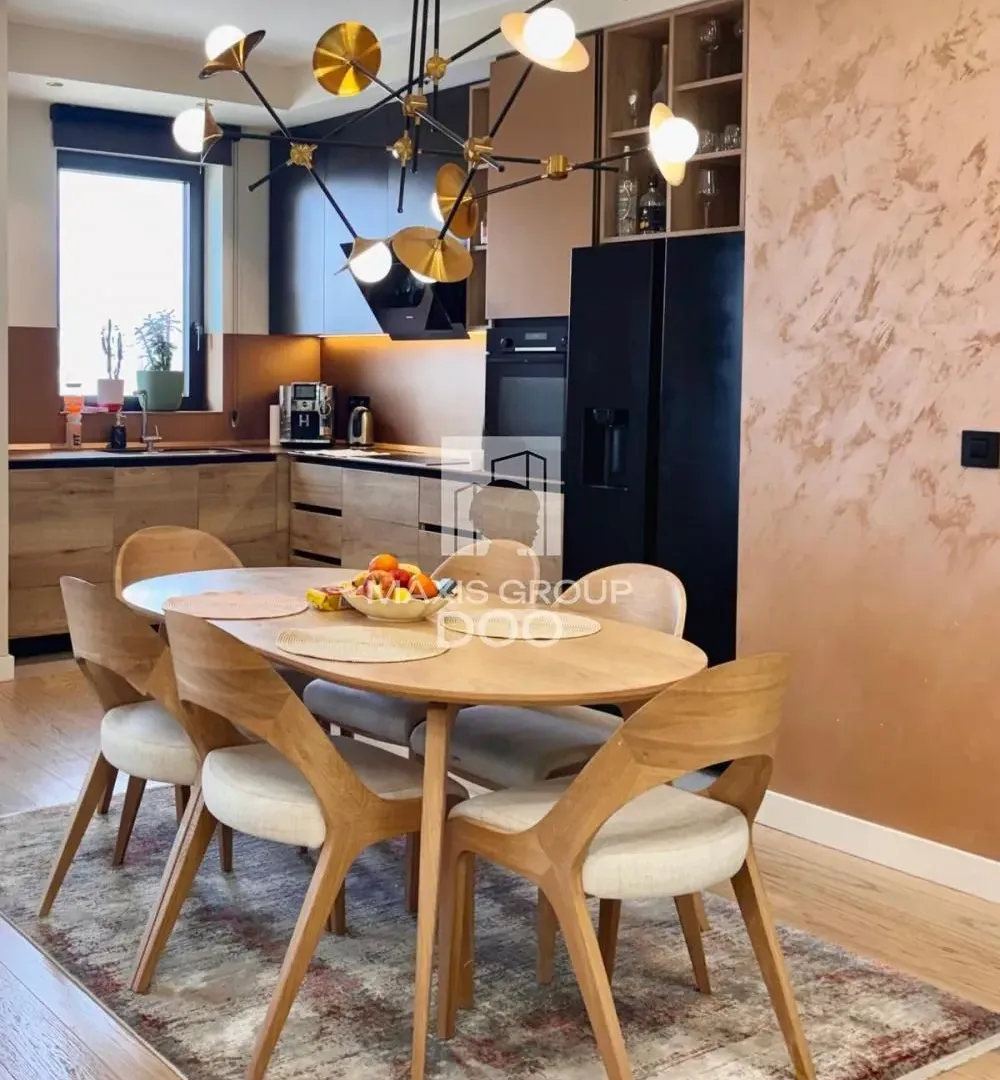 Prodaja, četvorosoban stan, 124m², Savski Venac, Beograd
