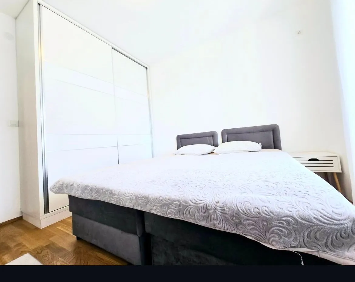 Rent, one bedroom apartment, 50m², Stari Aerodrom, Podgorica