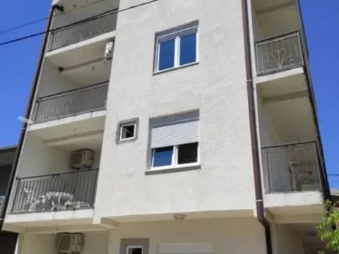 Prodaja, petosoban stan, 400m2, Sutomore, Bar Prodaja, petosoban stan, 400m2, Sutomore, Bar