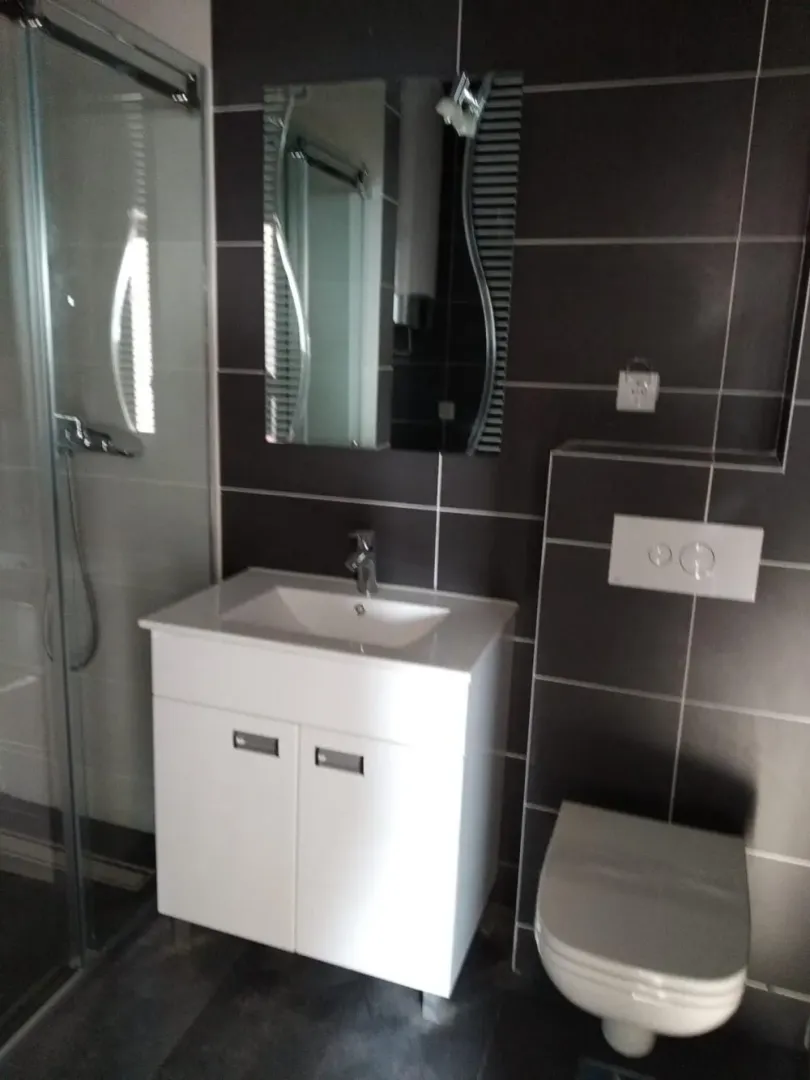 Izdavanje, trosoban stan, 60m², Zvezdara Sve Podlokacije, Beograd