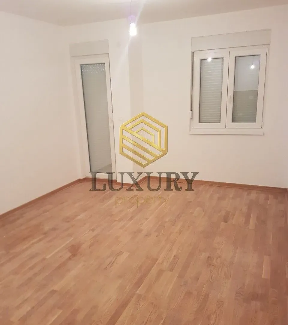 Izdavanje, jednosoban stan, 43m², City Kej, Podgorica
