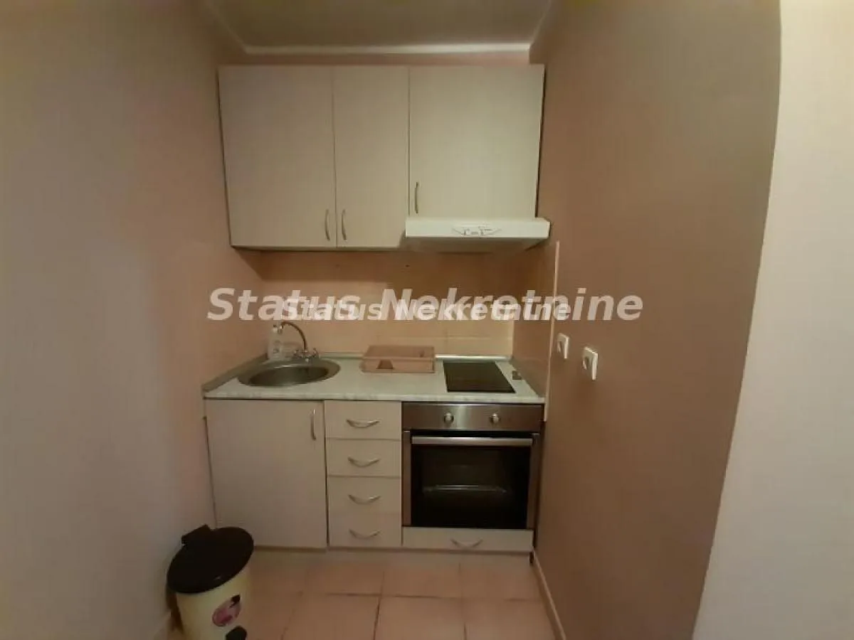 Izdavanje, jednosoban stan, 31m², Grbavica, Novi Sad Sve Podlokacije