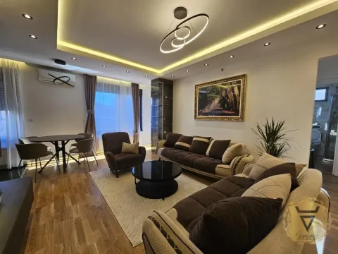 Izdavanje, trosoban stan, 74m², Lekino Brdo, Voždovac Sve Podlokacije - image 2