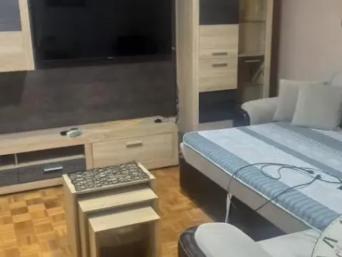 Rent, two bedroom apartment, 55m², Novo naselje, Novi Sad - image 7