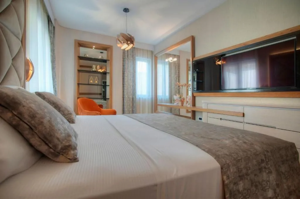 Rent, house, 180m², Prijevor, Budva