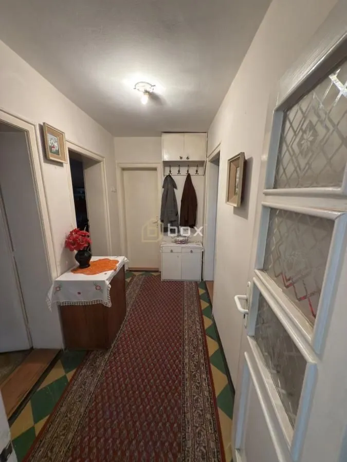 Prodaja, trosoban stan, 79m², Palilula, Niš