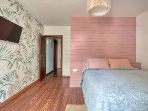 Rent, two bedroom apartment, 64m², Petrovac, Budva - image 11